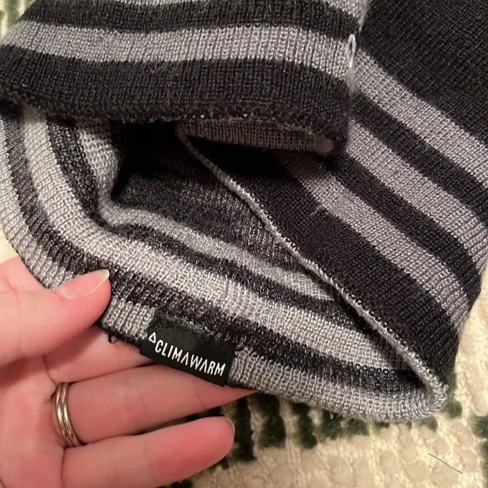 Adidas boys black and gray beanie